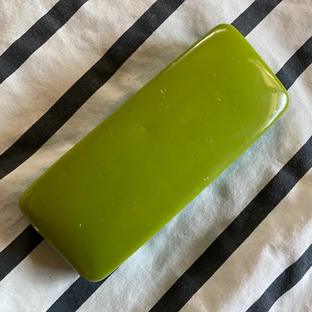 KATE SPADE NEW YORK SUNGLASS CASE - Picture 3 of 7